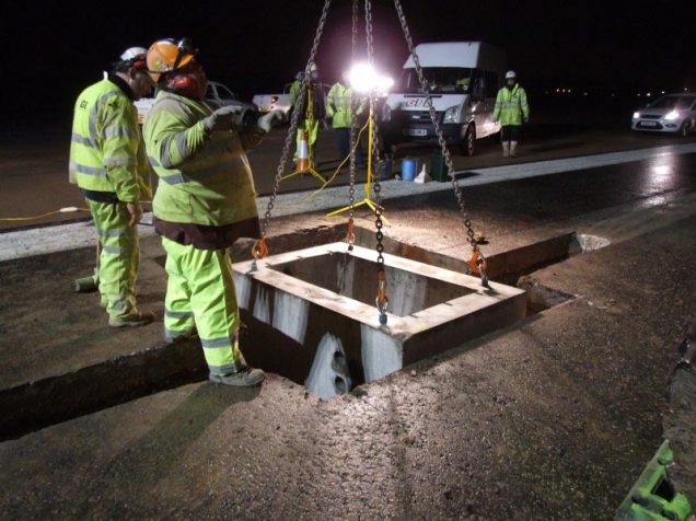 installation of precast duct access chamber